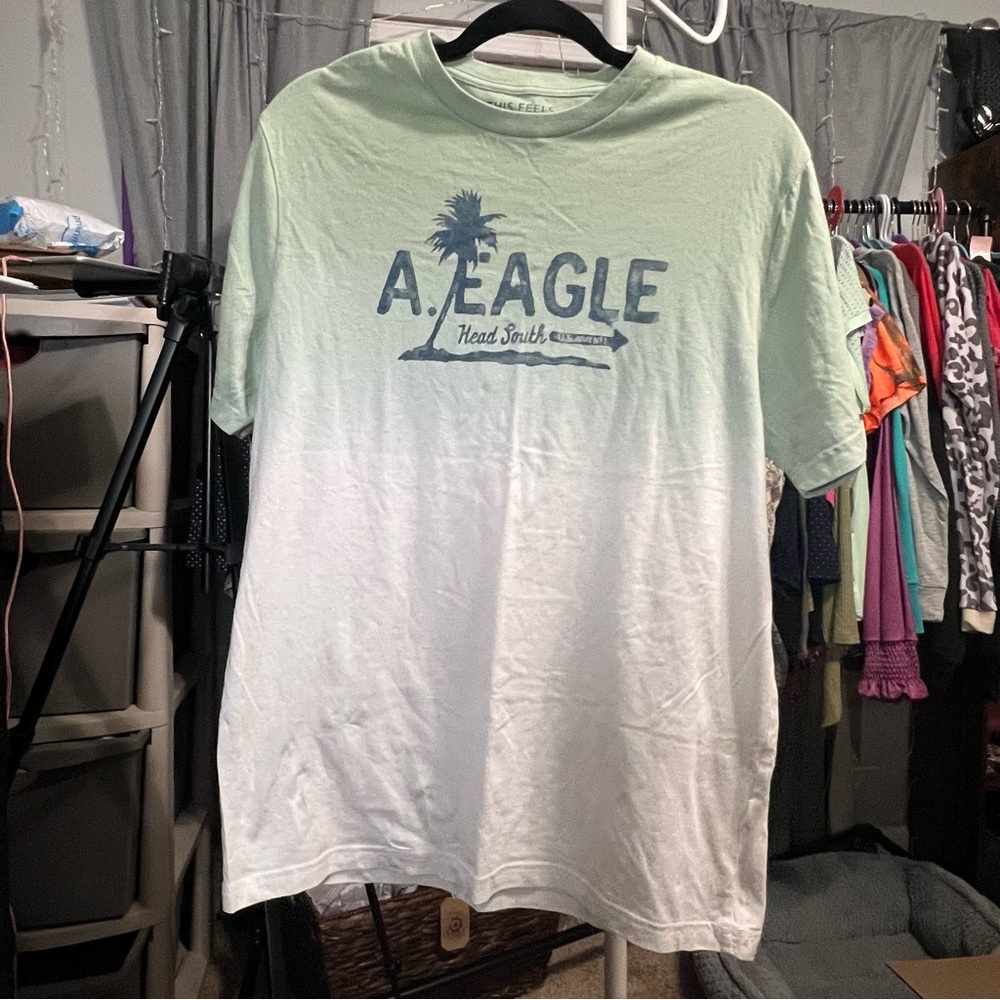 American Eagle 🦅 Men's Green and White T-Shirt